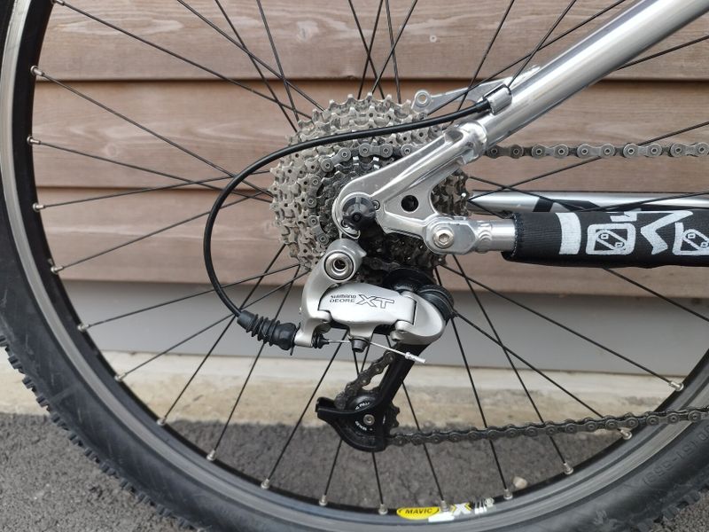 Horské kolo Specialized Stumpjumper M4 stříbrná