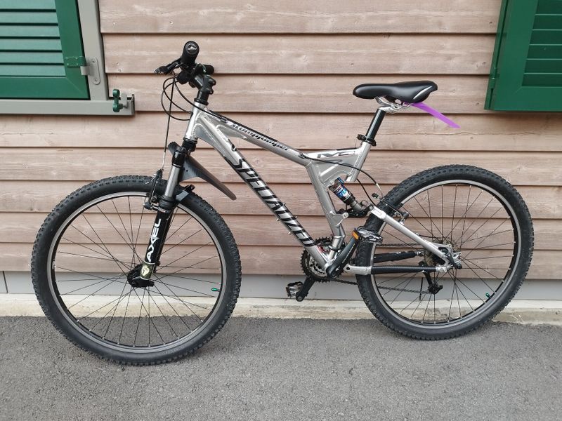 Horské kolo Specialized Stumpjumper M4 stříbrná