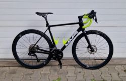 Silniční karbonové kolo MMR Adrenaline 30, velmi málo jeté