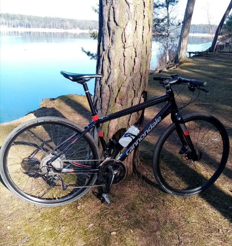 Cannondale - Gravel, fitness, silniční kolo, sada Shimano "105" Kotouče brzdy, vel. M/L