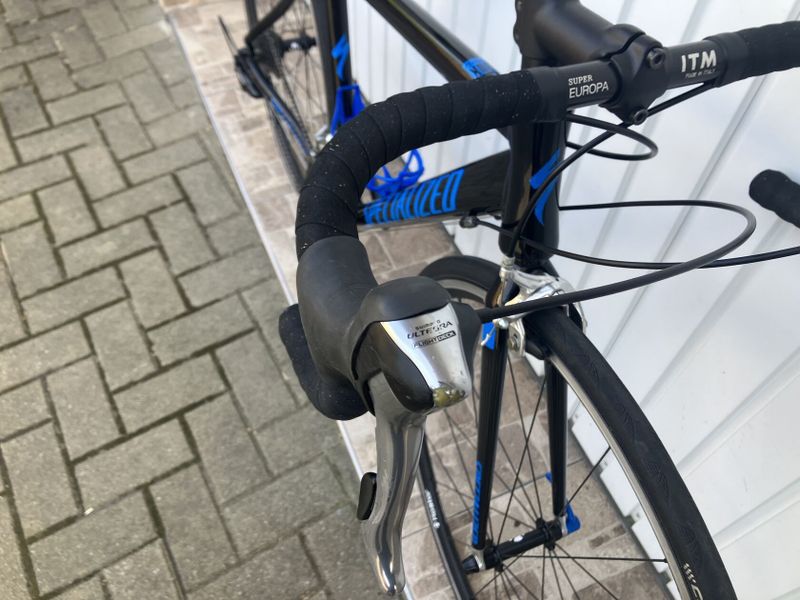 MALÉ SILNIČNÍ KOLO SPECIALIZED