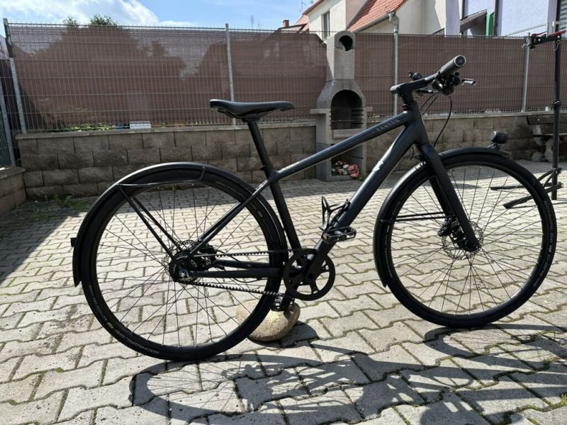 Vychytané a spolehlivé dámské kolo / S , Canyon commuter mid-step /Alu