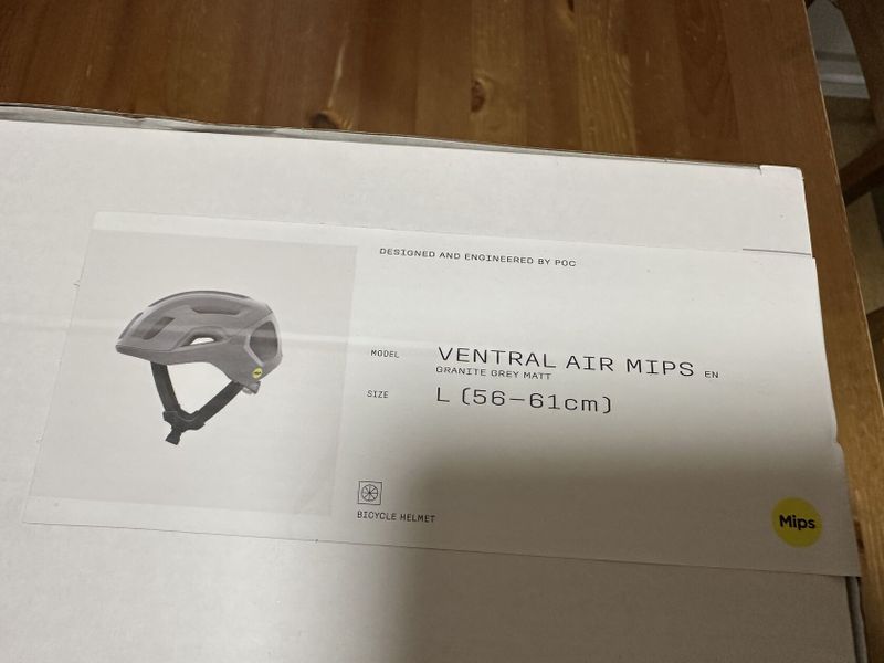 POC Ventral Air MIPS šedá, velikost L, nový model 2025, NEPOUŽITÁ
