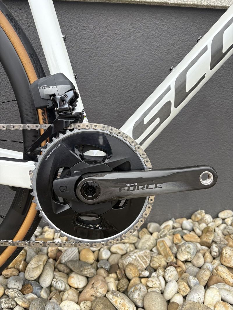 Scott Addict RC 10 pearl white 2021