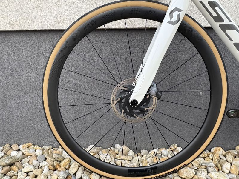 Scott Addict RC 10 pearl white 2021