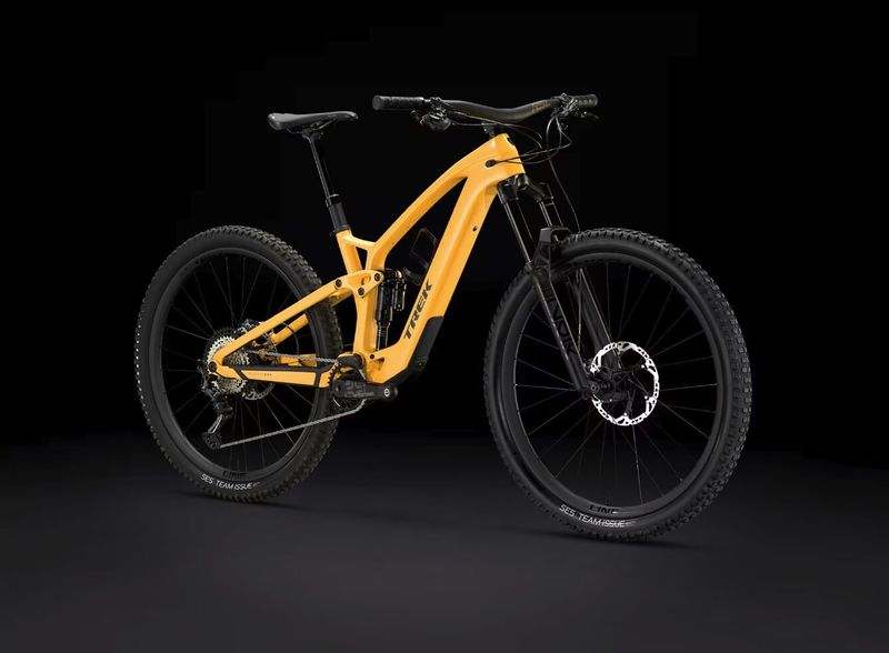 TREK Fuel EXe 9.8 XT-původní cena- 261 490 kč