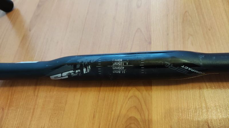 Řídítka Specialized a FSA - úklid 
