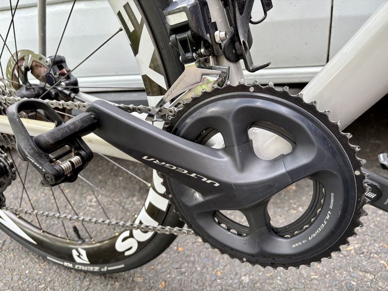 Cynyon Endurace CF SL 8 DISC AERO