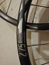 Sada Giant etrto 584x23, přední 15x100, zadní 12x148 ořech HG Shimano, kotouč 6 děr