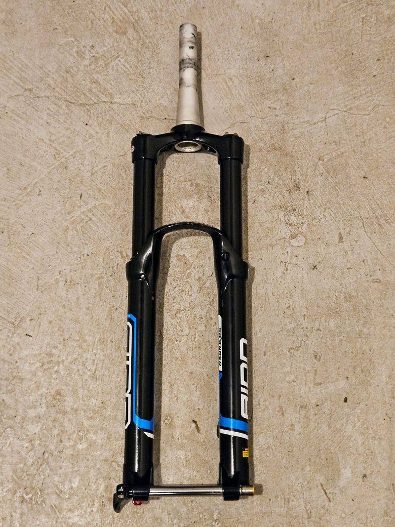 SR SUNTOUR Aion Tapered 27.5", 34mm, zdvih 150 mm