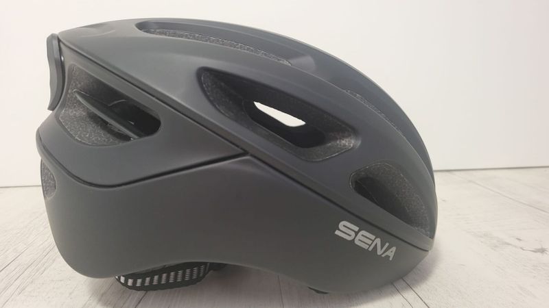 Cyklo přilba SENA s headsetem R1