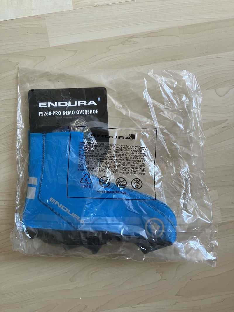 ENDURA neopren návleky na tretry (size M)