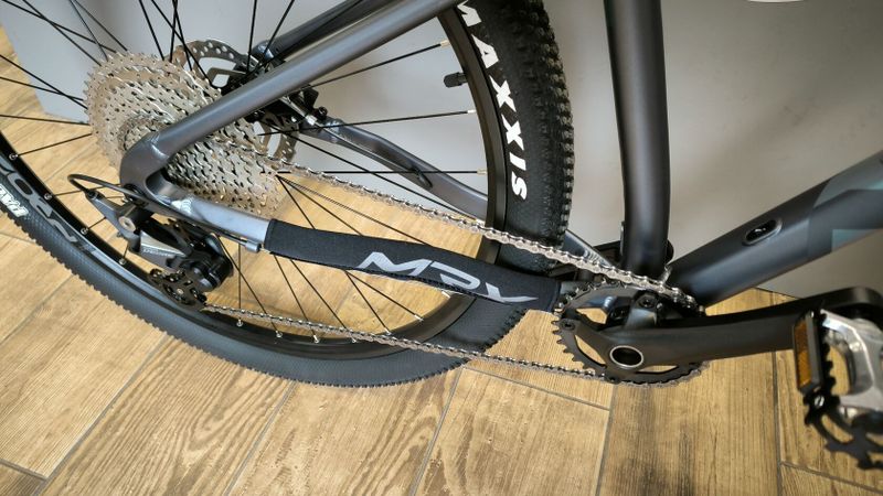 MRX Eleven 29 ER25 Deore 1x11 2025 stříbrný-chameleon M