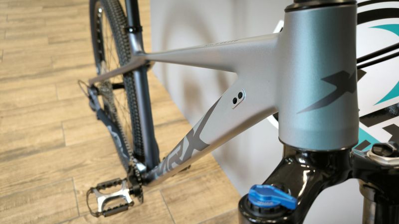 MRX Eleven 29 ER25 Deore 1x11 2025 stříbrný-chameleon M
