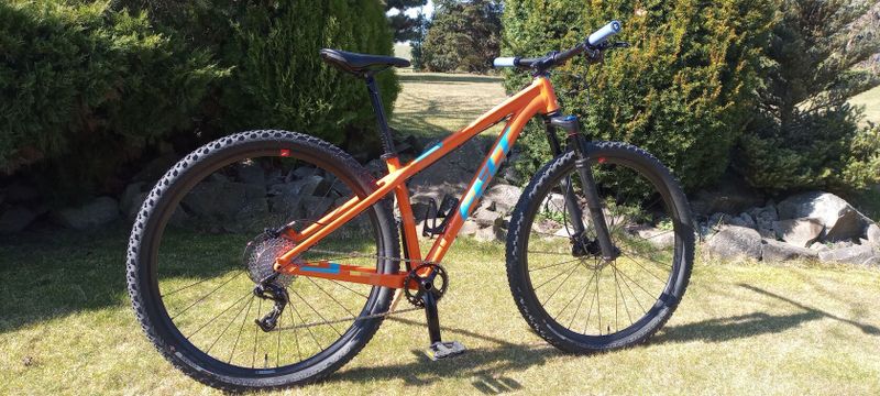 FELT Surplus 29´´ velikost S