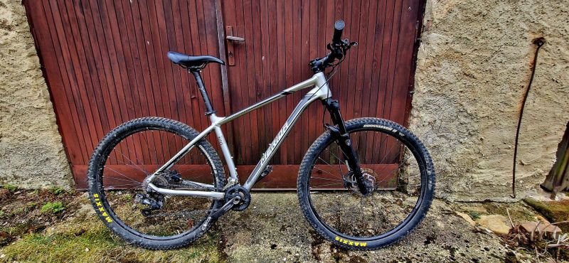 Merida BIG.NINE 500, rám velikost L