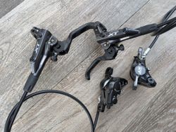 brzdy Shimano XT M8000