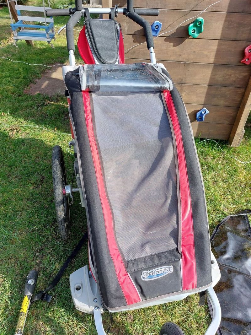 Chariot CX1 s brzdou