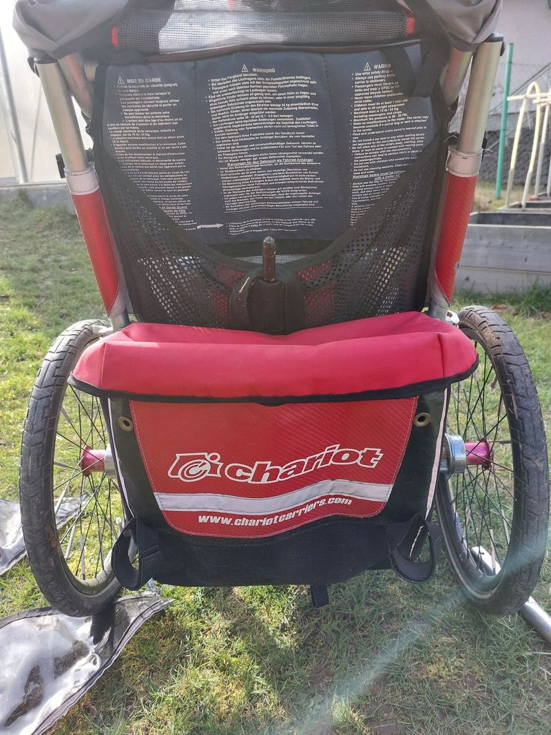 Chariot CX1 s brzdou