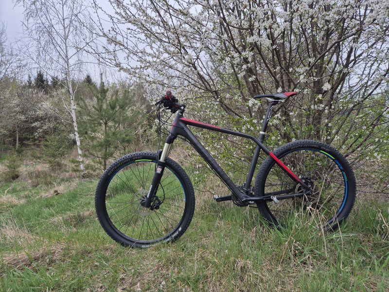 Karbonové XCčko Haibike - vzduchová vidle - hydraulické brzdy