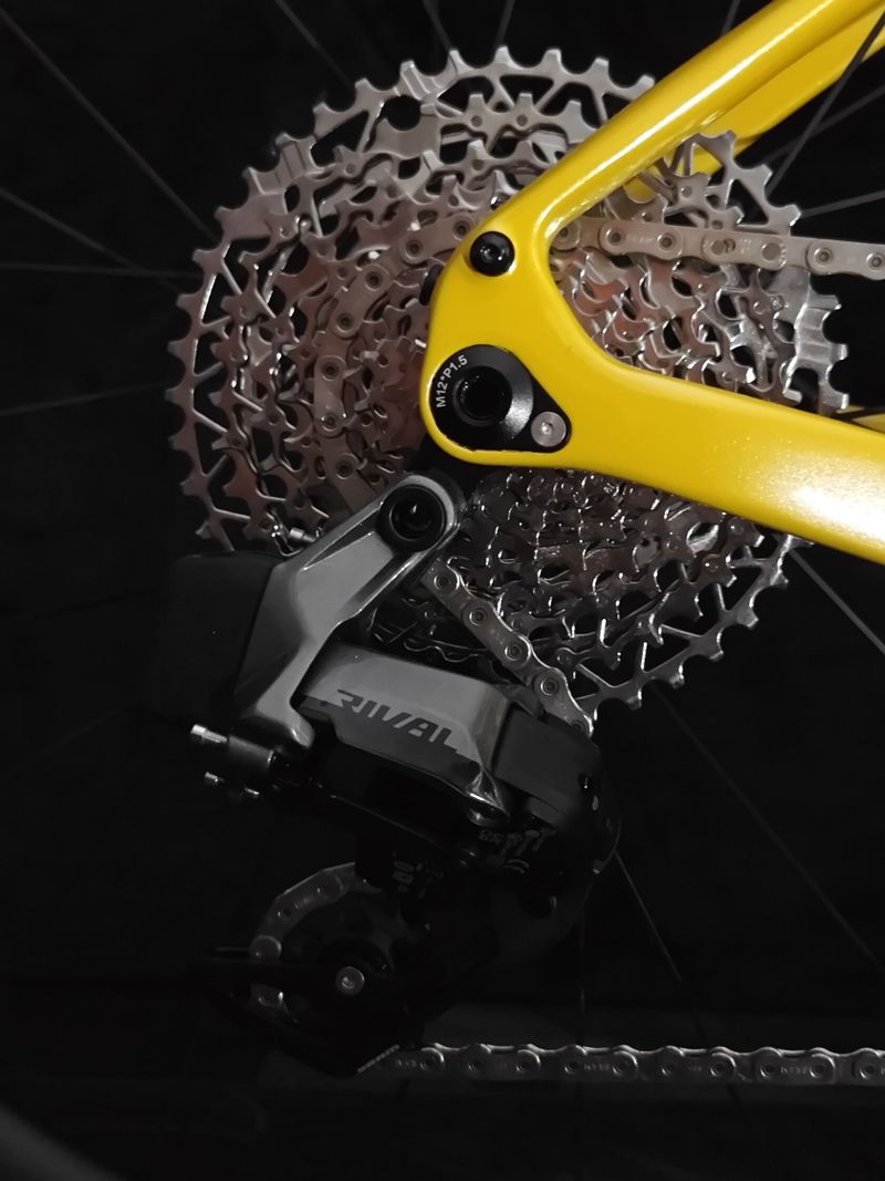 Gravel QM AT30+ SRAM Rival XPLR eTap AXS 1x12 