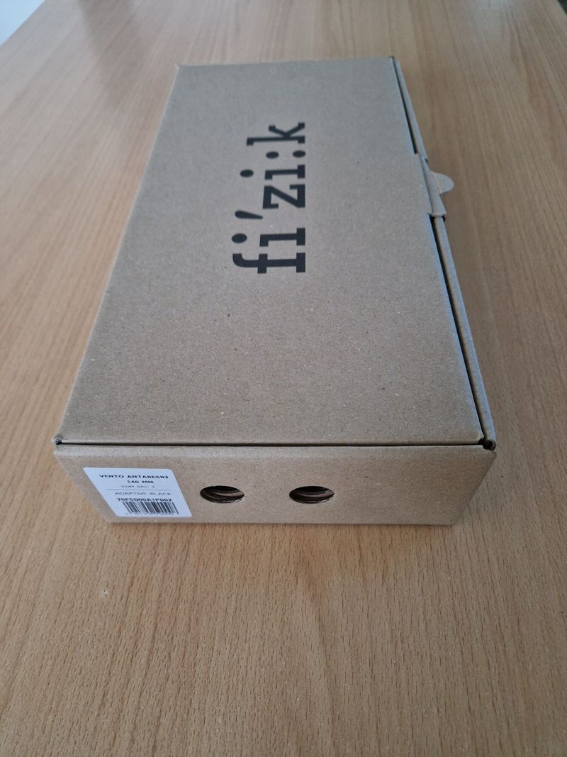 sedlo Fizik Vento Antares R3 Adaptives 140 mm