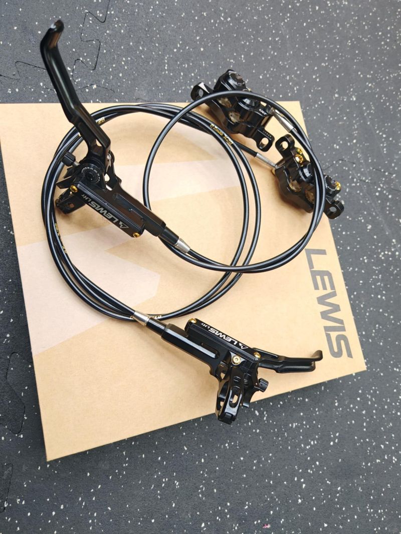 Lewis LHT Titanium P+Z