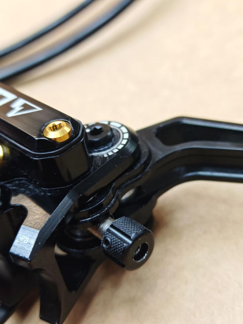 Lewis LHT Titanium P+Z