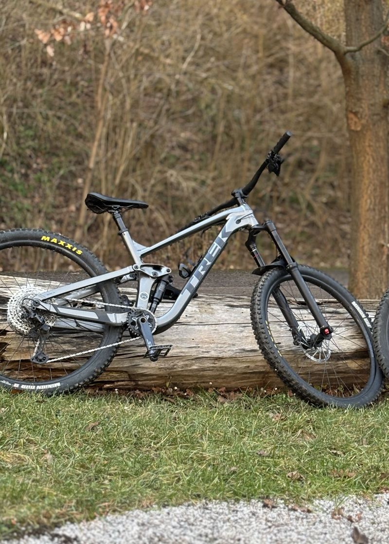 Trek Slash 7