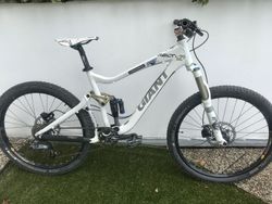 celoodpružené kolo Giant Reign 26" M