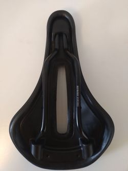 Sedlo Bontrager Verse Short Comp 145