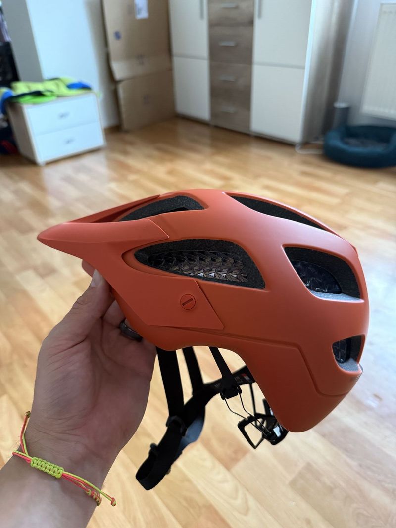 Cyklistická helma Bontrager Blaze WaveCel Mountain Bike Helmet