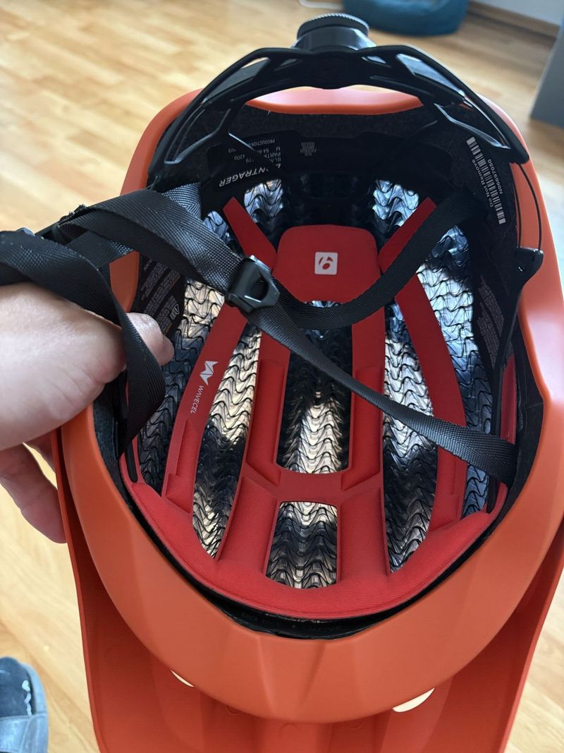 Cyklistická helma Bontrager Blaze WaveCel Mountain Bike Helmet