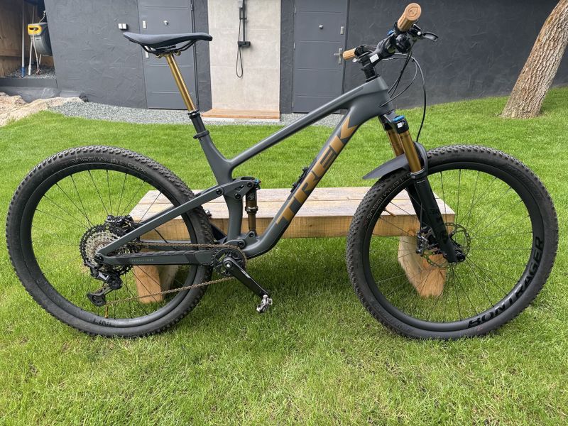 TREK TopFuel 9.8 XT Gen 3 ProjectONE, vel.L,najeto max 1000km, nevyužitý.