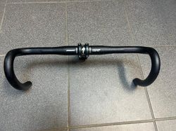 Řidítka a představec Specialized