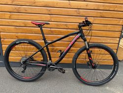 ROCK MACHINE Torren 90