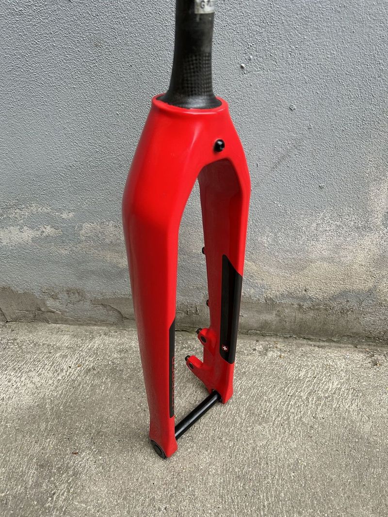 Stromer pevna vidlice