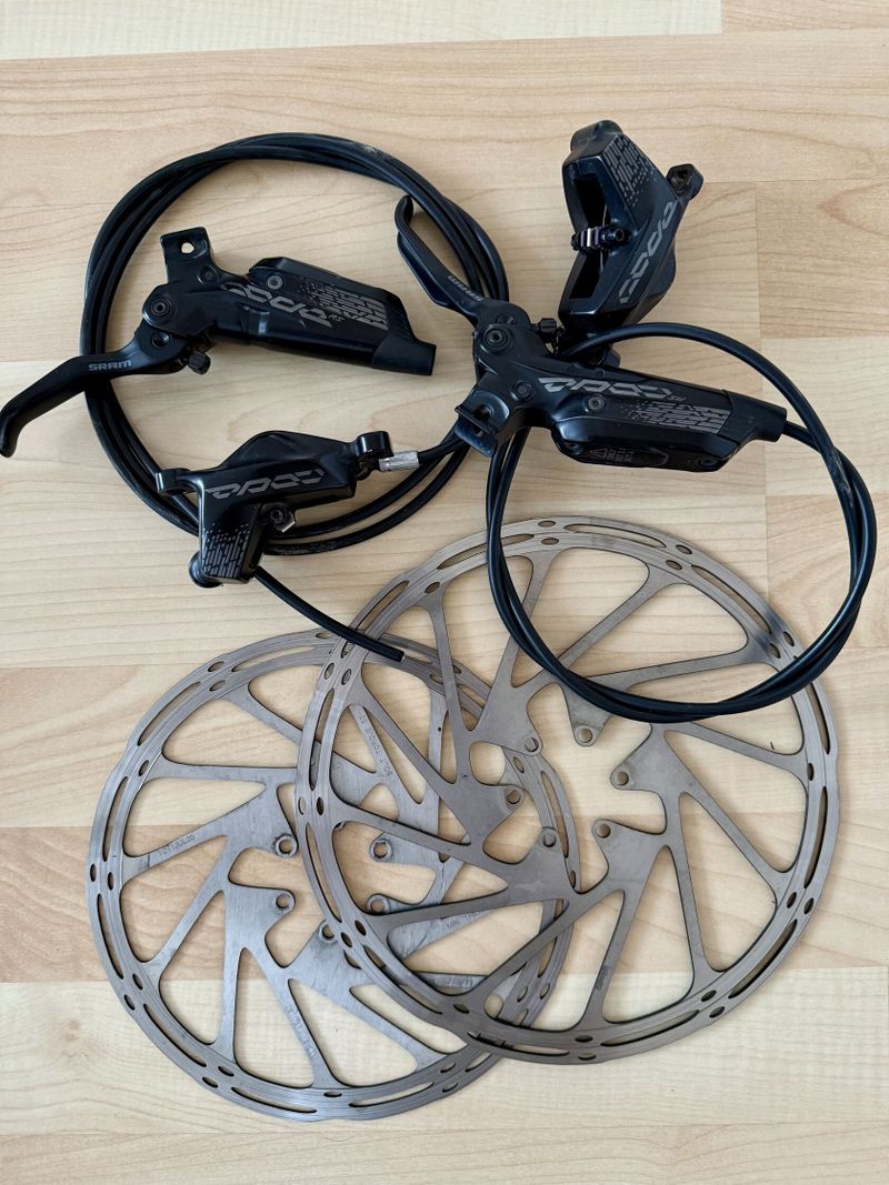 Brzdy Sram Code RS + kotouče 200mm a 220mm