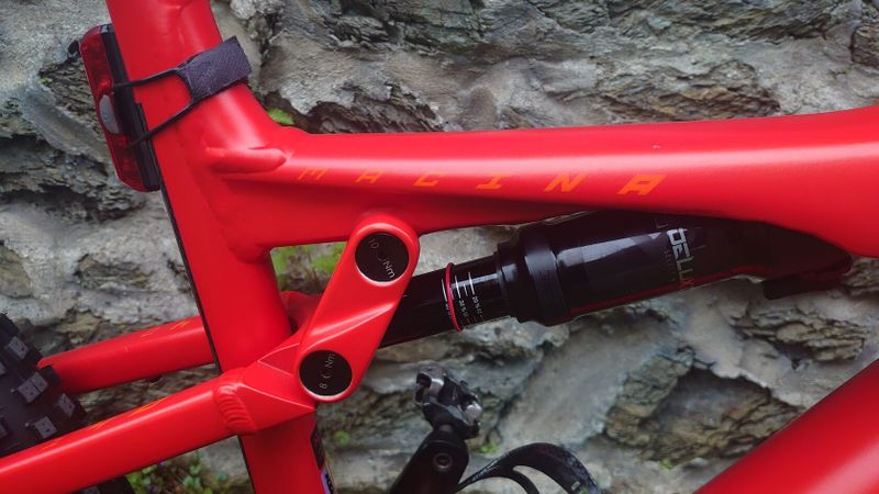 Elektrokolo KTM macina lycan 271