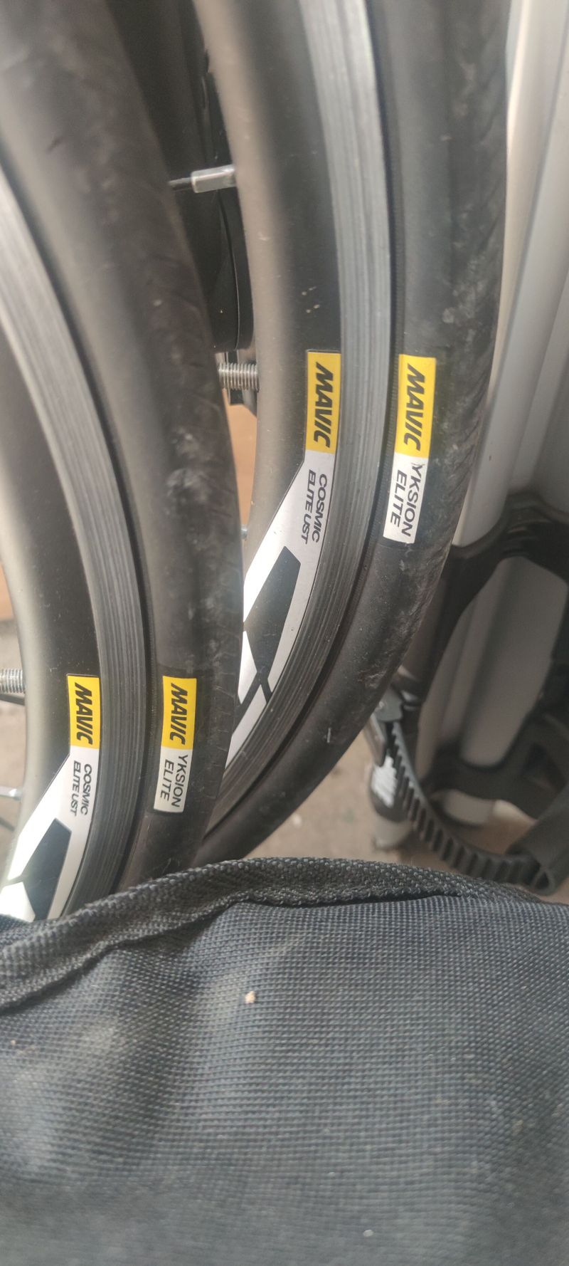 Mavic Cosmic Elite UST + pláště Mavic 