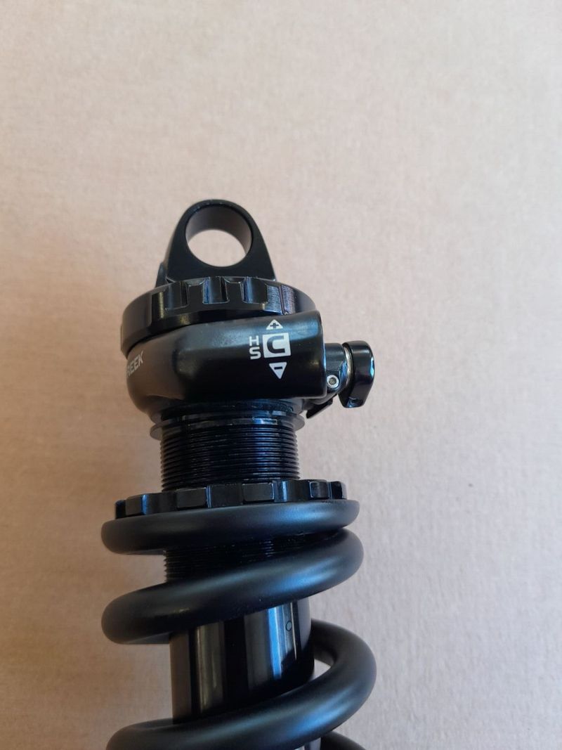 Tlumič Cane Creek Double Barrel Coil IL 216x57mm