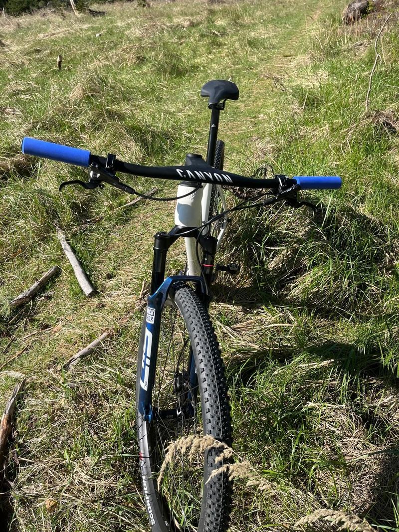Canyon Exceed CF- MatheuVan Der Poel