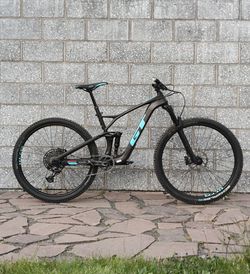 GT Sensor 29" Carbon Elite M