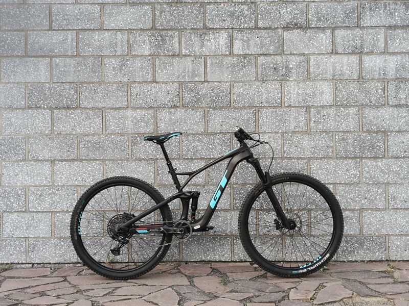 GT Sensor 29" Carbon Elite M