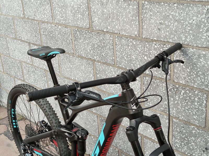 GT Sensor 29" Carbon Elite M