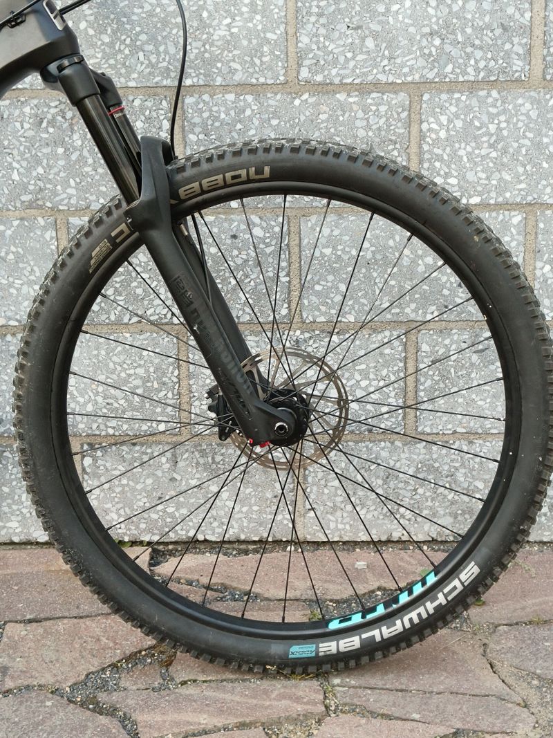 GT Sensor 29" Carbon Elite M