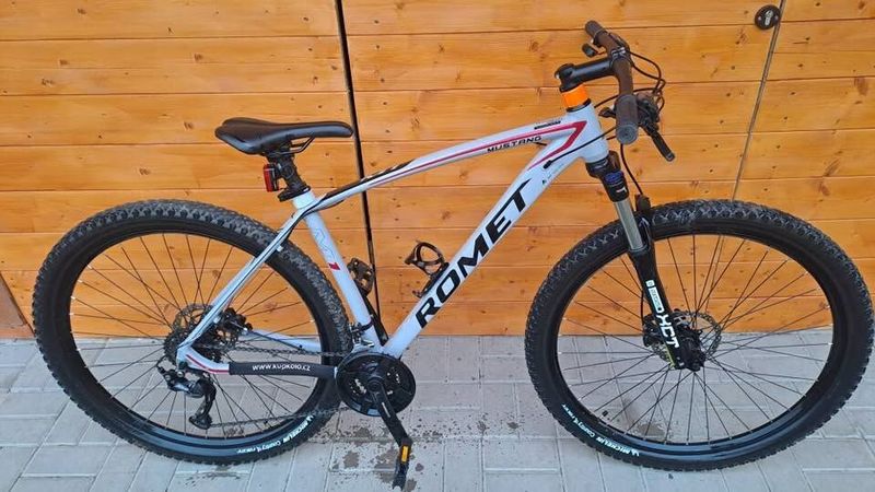 Horské kolo s lehkým hliníkovým rámem X-Lite, 29"