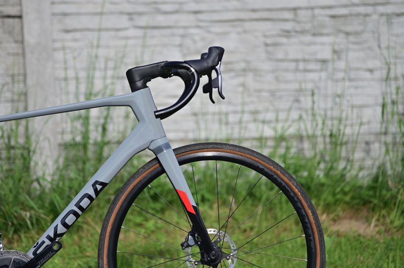 Superior X-Road – SRAM Force AXS, velikost 54 (M)
