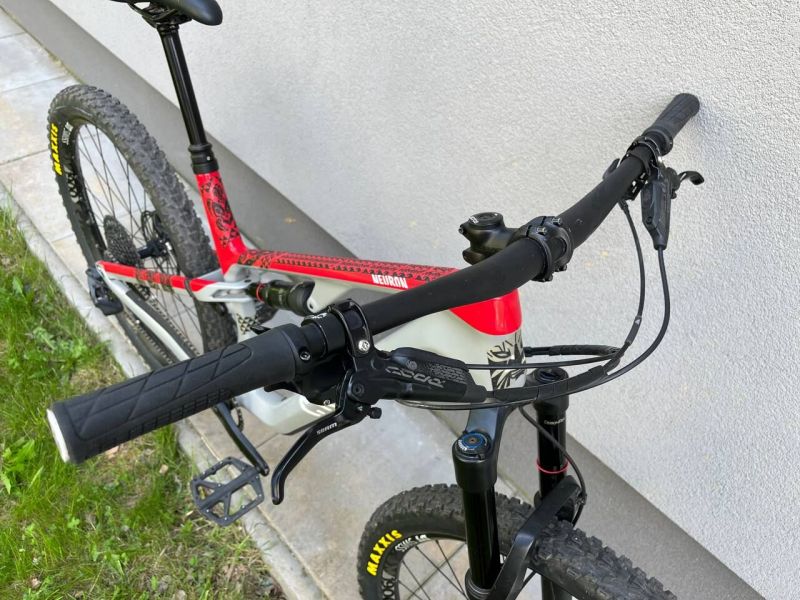 Canyon Neuron CF 8 2021 "L" ; 29" horské kolo