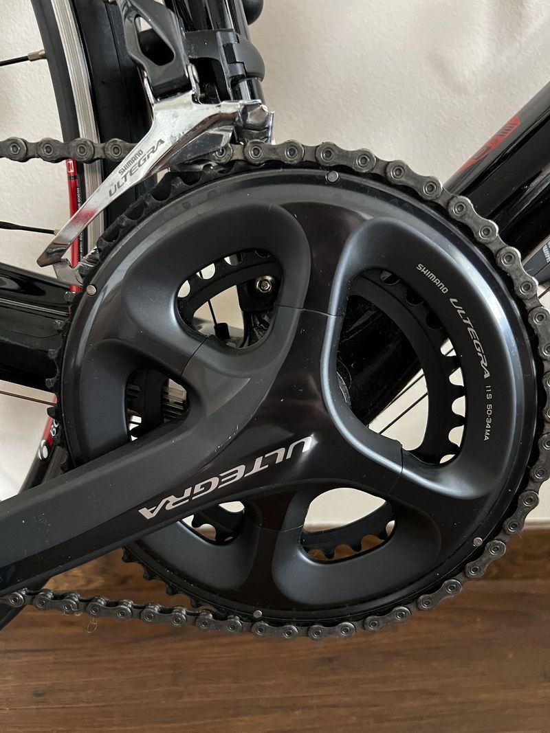 Trek Emonda černo-červené